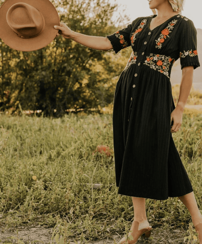 Embroidered Lace Short Sleeve Dress