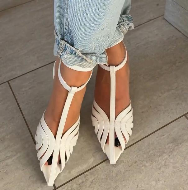 New Style Hollow Thin Strap Pointed Toe High Heel Sandals