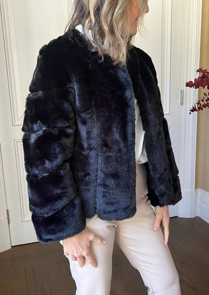 Short thickened fur jacket